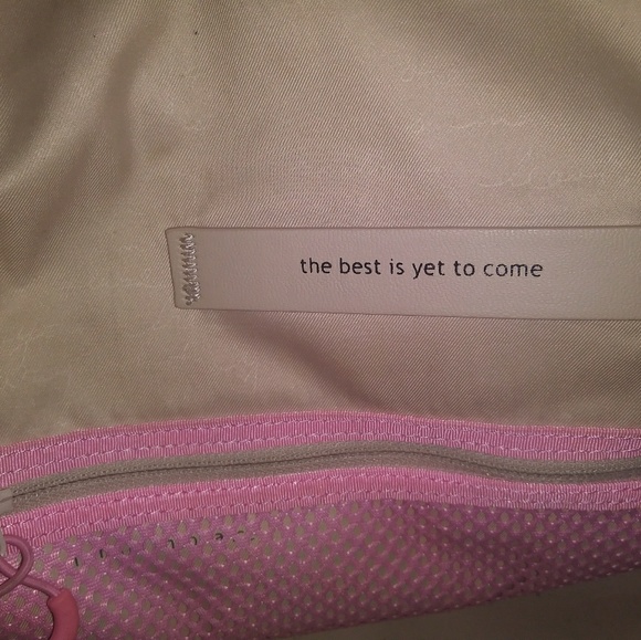 Lululemon OM the Day Weekend Duffle Bag - Picture 8 of 8